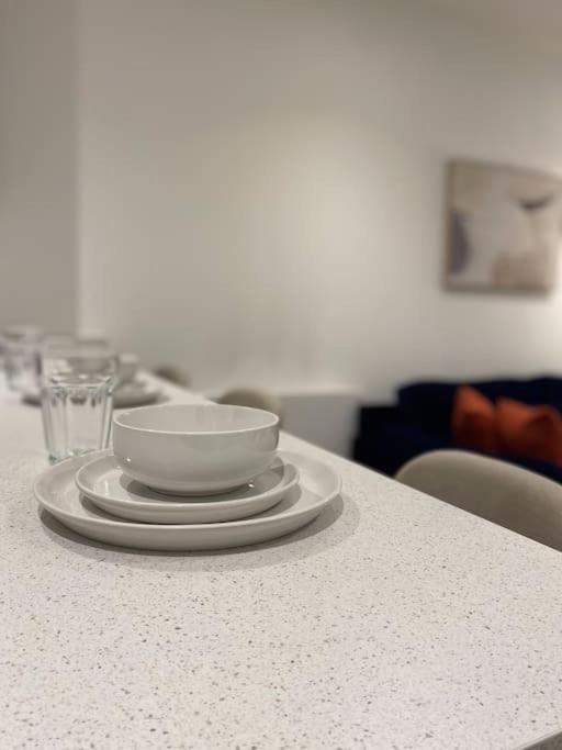Modern Trafford 1Br Apartment-Free Parking-Cinema Room Manchester Zewnętrze zdjęcie